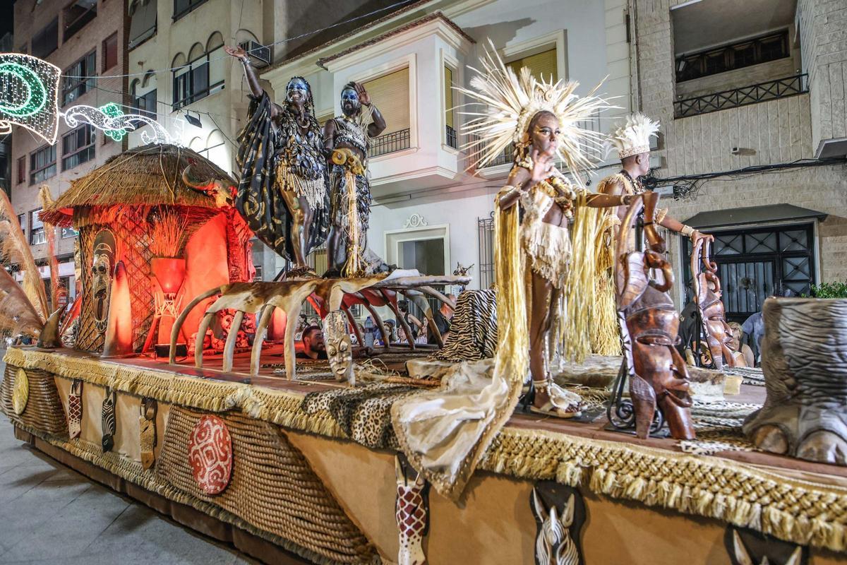 Aquí tienes las mejores imágenes de la Feria y Fiestas de Moros y Cristianos de Almoradí