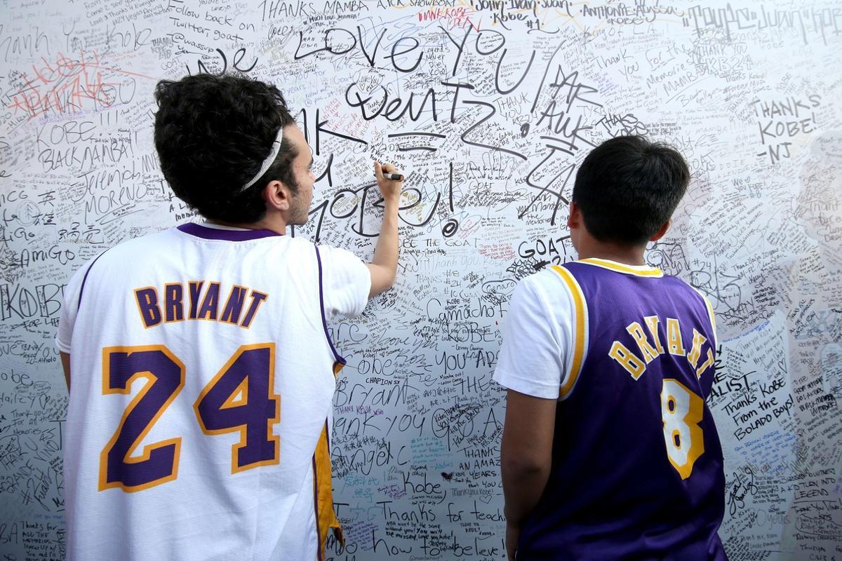 Kobe Bryant se despidió a lo grande Kobe Bryant se despidió a lo grande