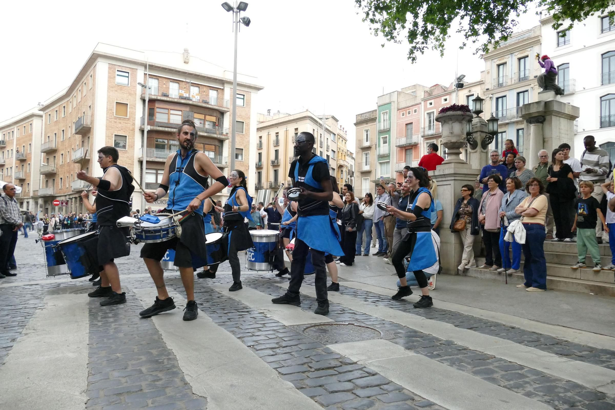 La Tramuntakada Festival Figueres recorre diferents carrers del rovell de l'ou