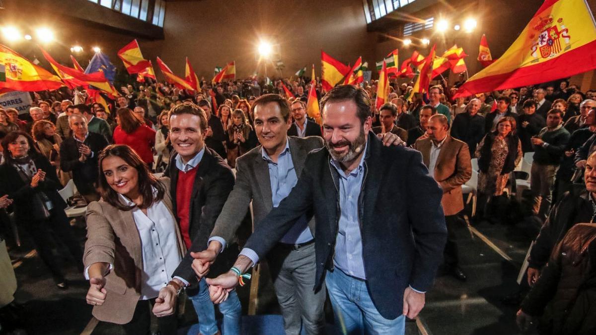 Casado: &quot;No podemos permitir un Gobierno de comunistas, socialistas y populistas&quot;