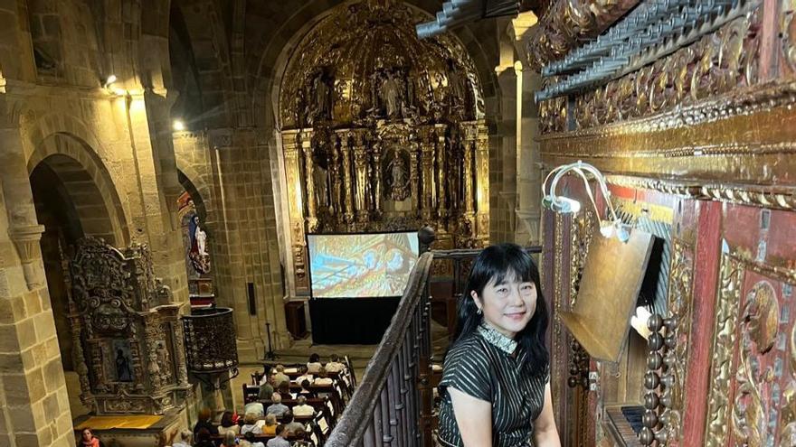 Izumi Kando lleva a Valdediós música barroca y japonesa en la clausura del Ciclo de Órgano de Villaviciosa