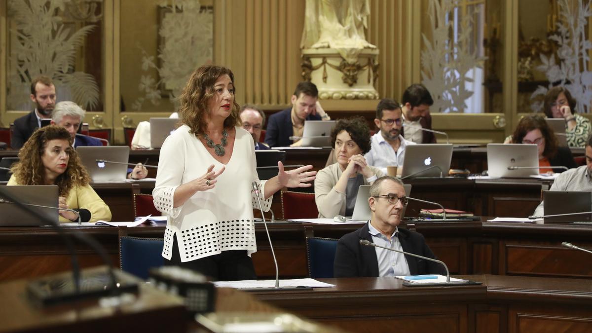 La presidenta Francina Armengol, junto al Vicepresidente Juan Pedro Yllanes.