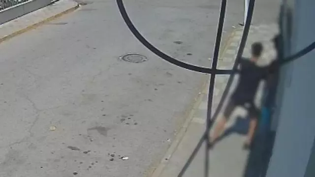 Vídeo | La Guardia Civil detiene a los tres autores de numerosos delitos contra el patrimonio en Los Palacios y Villafranca
