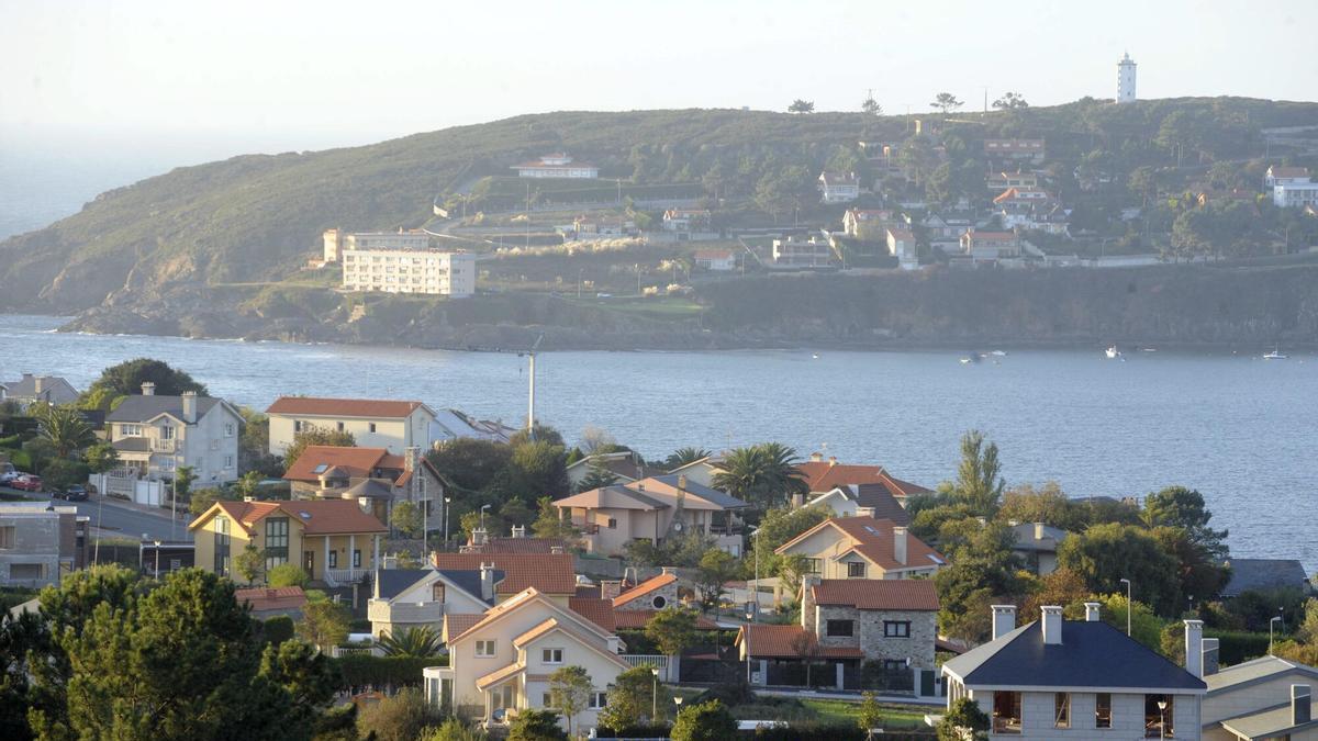 Una urbanización en punta Canide, Oleiros