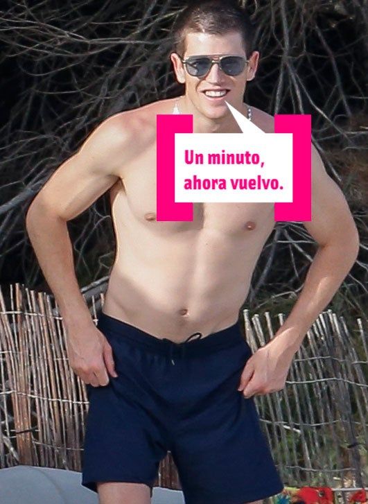 Miguel Bernardeau en la playa