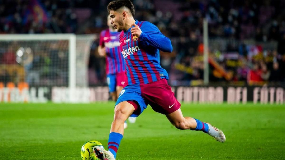 Abde durante un partido con el Barça en el Camp Nou