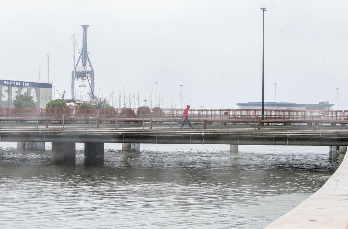 La gota fría causa inundaciones en la ciudad de Alicante