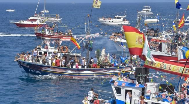 Procesión marítima de la Virgen del Carmen ...