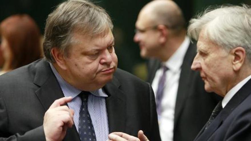 El ministro griego de Finanzas, Evangelos Venizelos, con Trichet.