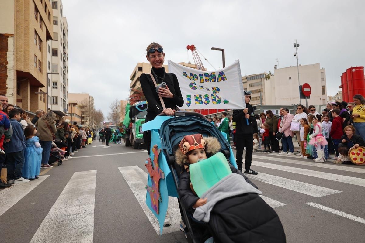 Búscate en las imágenes de la rúa de Carnaval de Ibiza