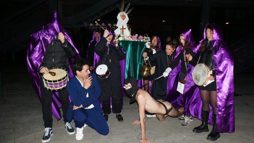 Figueres viu amb èxit el Carnaval infantil i el Barraval de les entitats de la ciutat