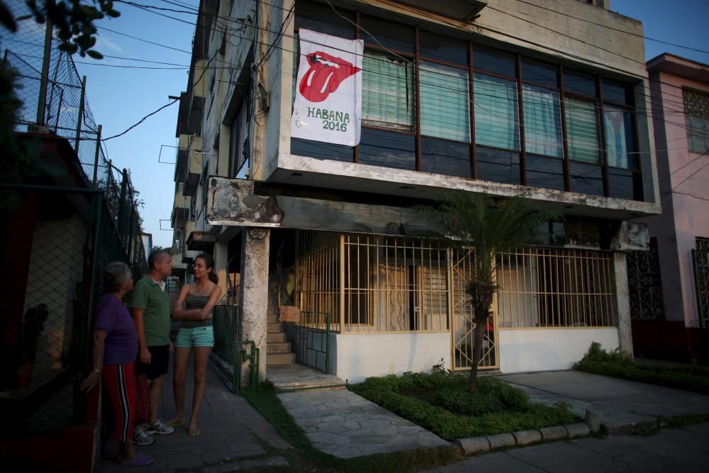 The Rolling Stones aterrizaron hoy en La Habana, donde todo está listo para el concierto gratuito y multitudinario que ofrecerán mañana en la capital cubana.