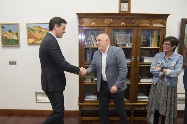 Visita de Pedro Sánchez al Cabildo de Gran Canaria