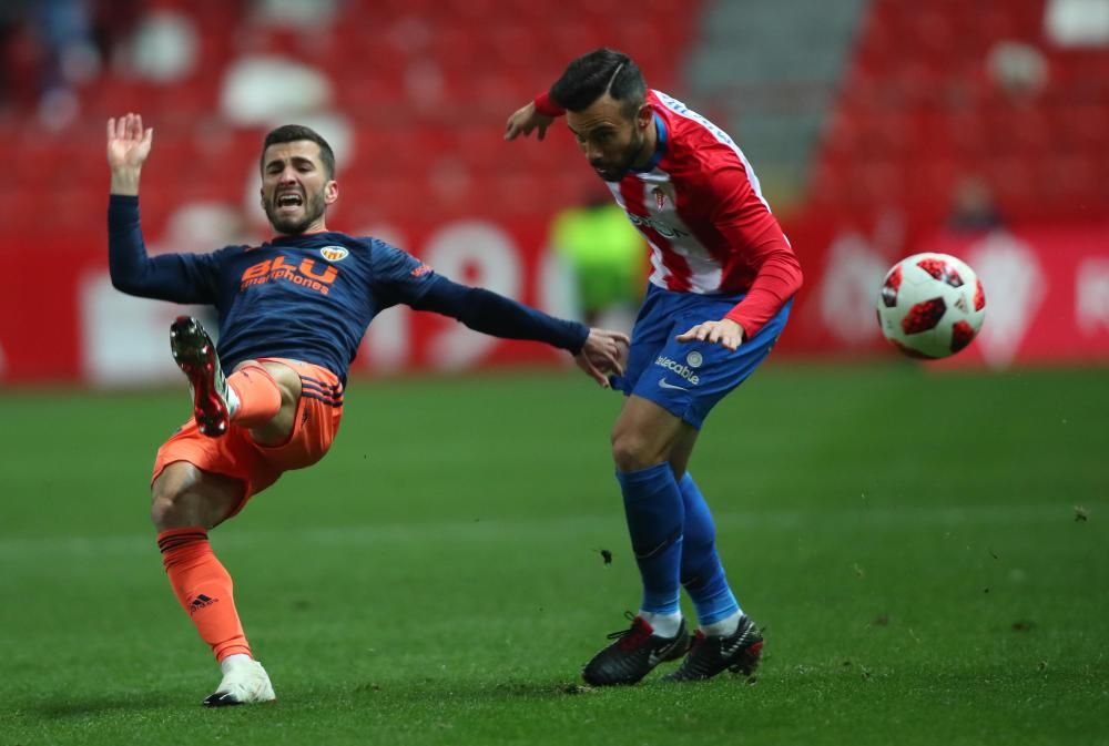 Sporting de Gijón - Valencia CF, en imágenes