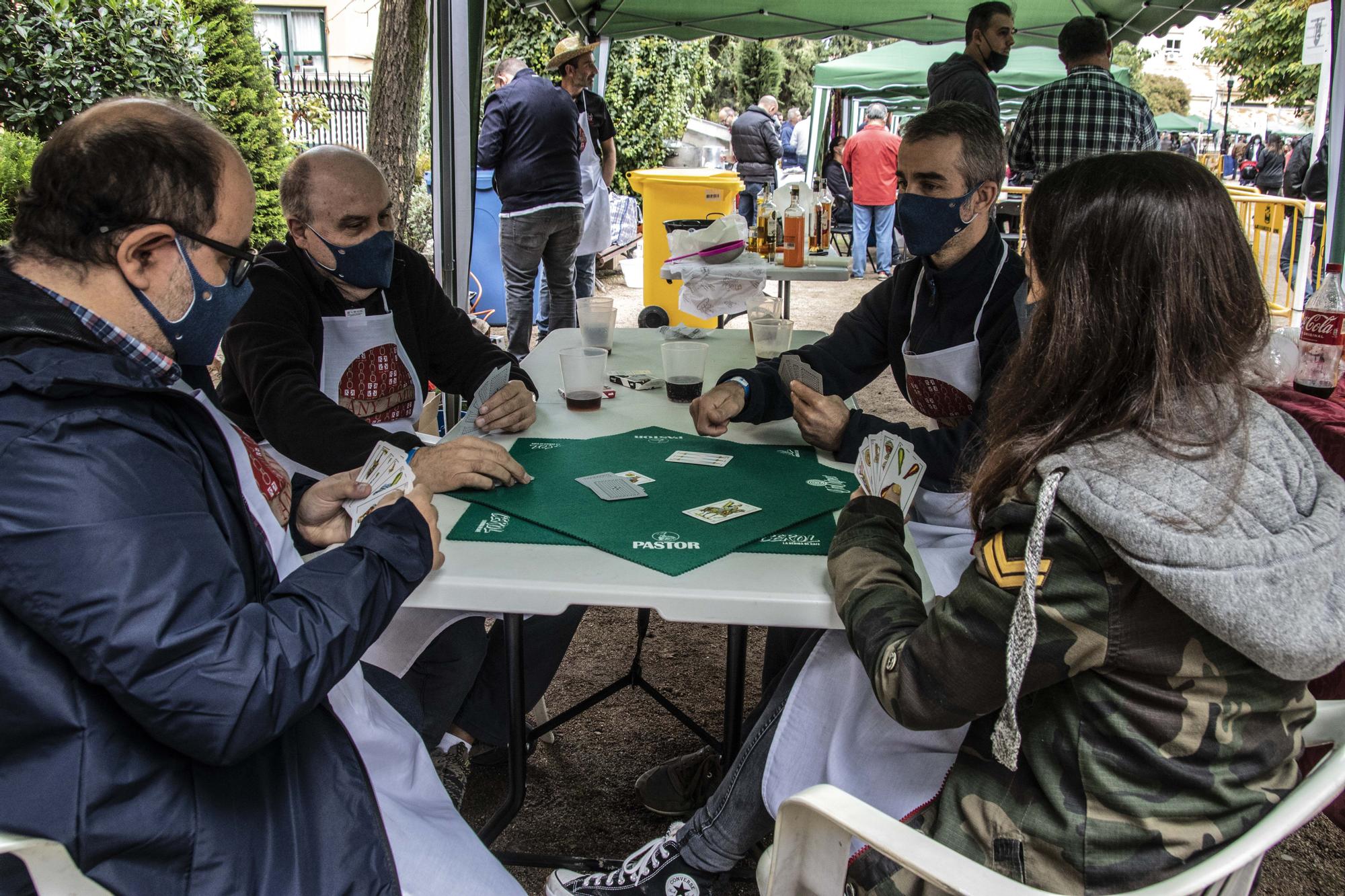 La Fiesta renace a medias en Alcoy