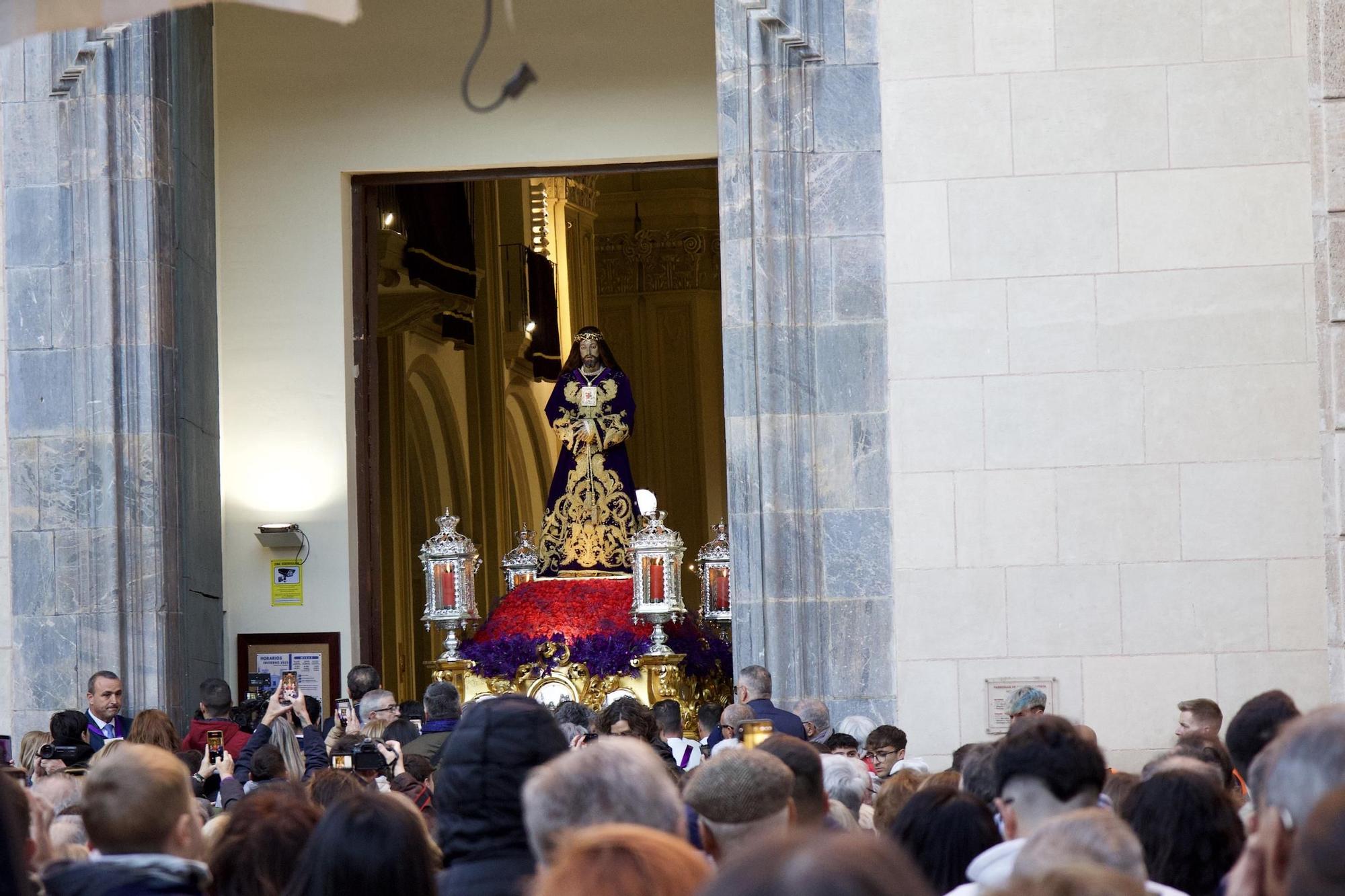 Así 'procesionó' la Hermandad del Rescate dentro de San Juan Evangelista de Murcia