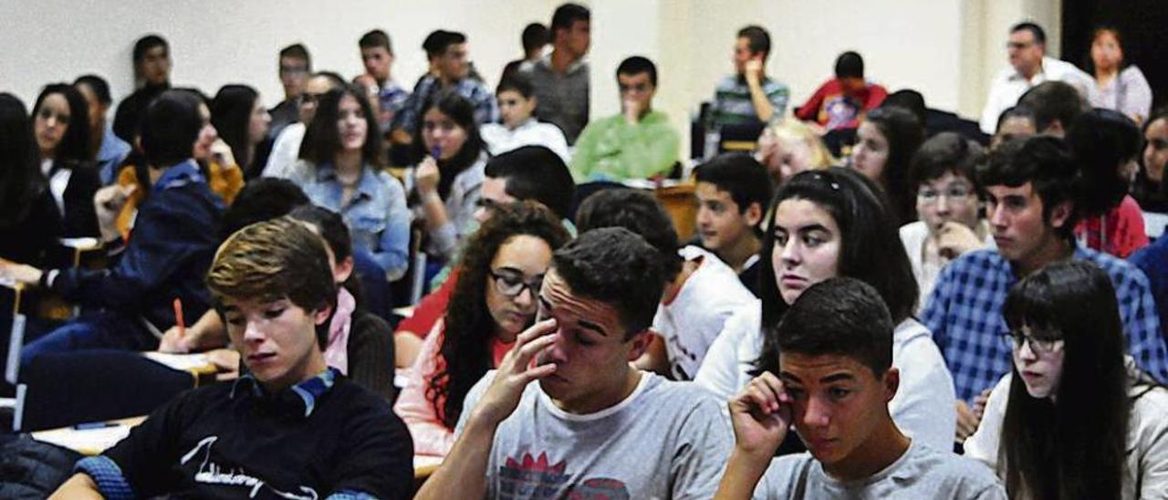 Alumnos del instituto Fermín Bouza Brey en el curso anterior. // Iñaki Abella