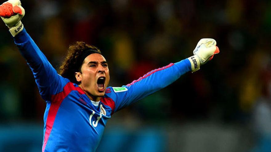 El Málaga quiere al «Memo» Ochoa para la portería.