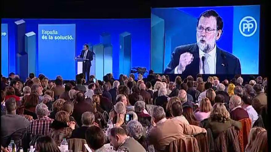 Rajoy: "Tuvimos que cesar al Govern porque se había instalado en la ilegalidad"