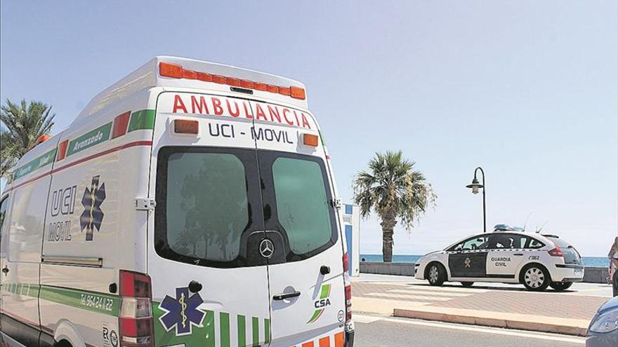 Un bañista muy grave y en la UCI tras ser salvado del agua en Benicàssim