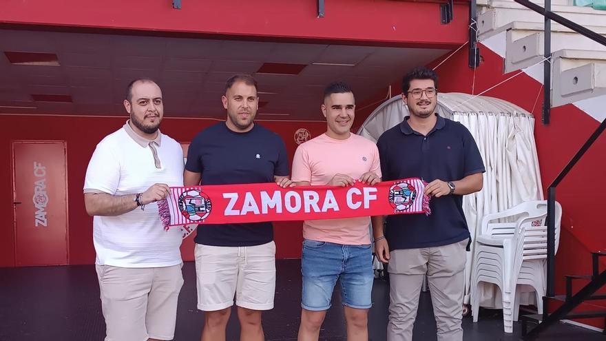 El Zamora CF presenta a Chaquetín y Oji, nuevos entrenadores del filial y el juvenil rojiblanco
