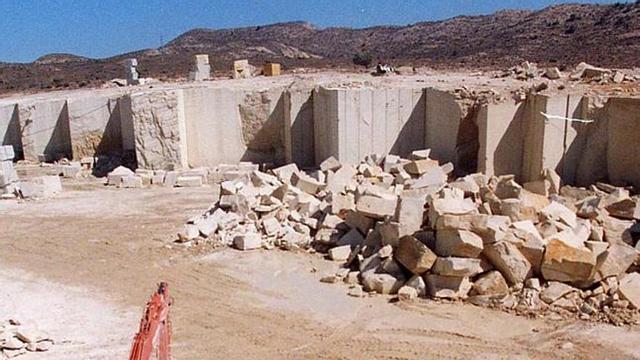 Una imagen de las canteras de piedra de Bateig, donde hasta ahora se trabaja sin licencia municipal
