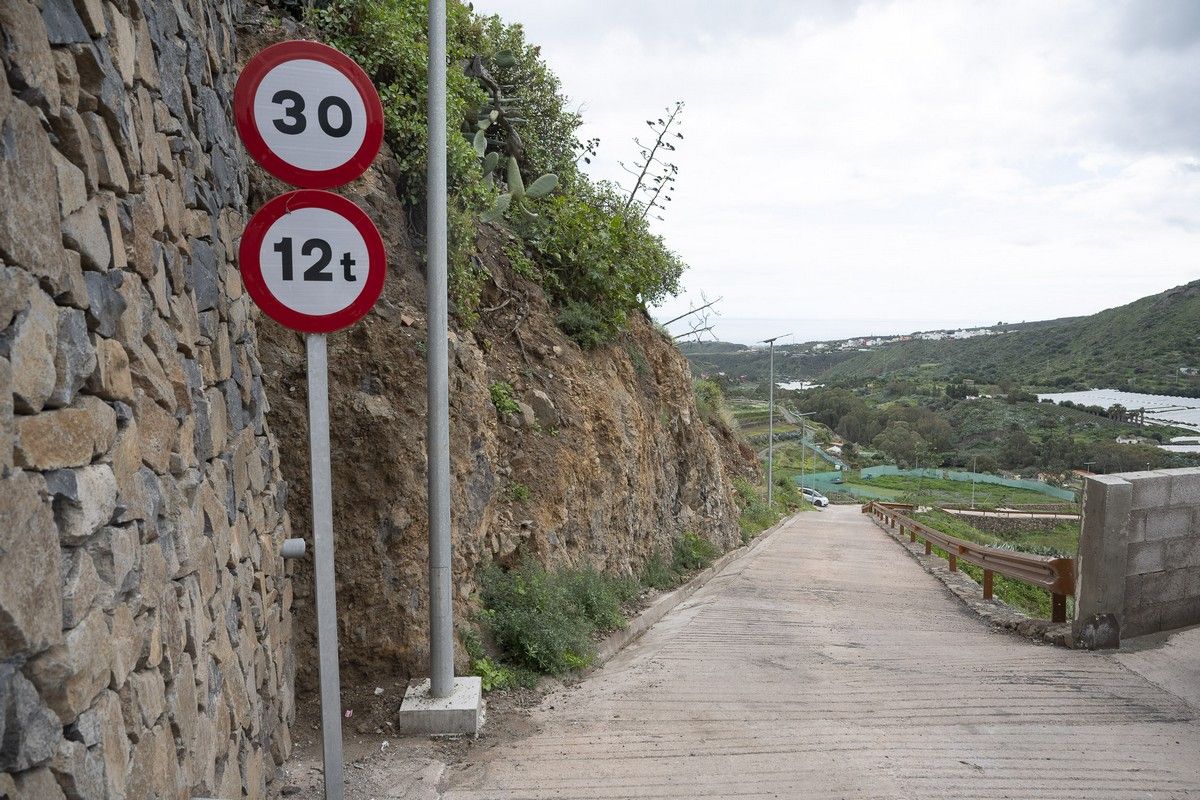 Vía de acceso a Los Llanetes en Valsequillo