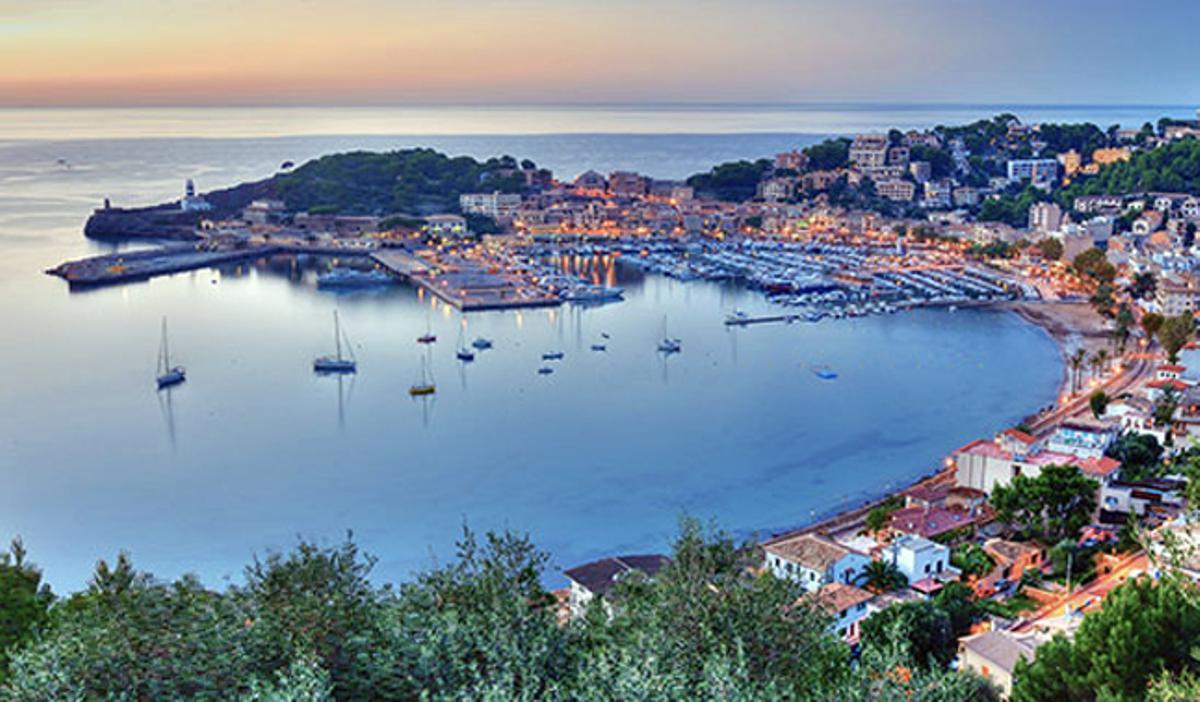 Comer en Mallorca mirando al mar