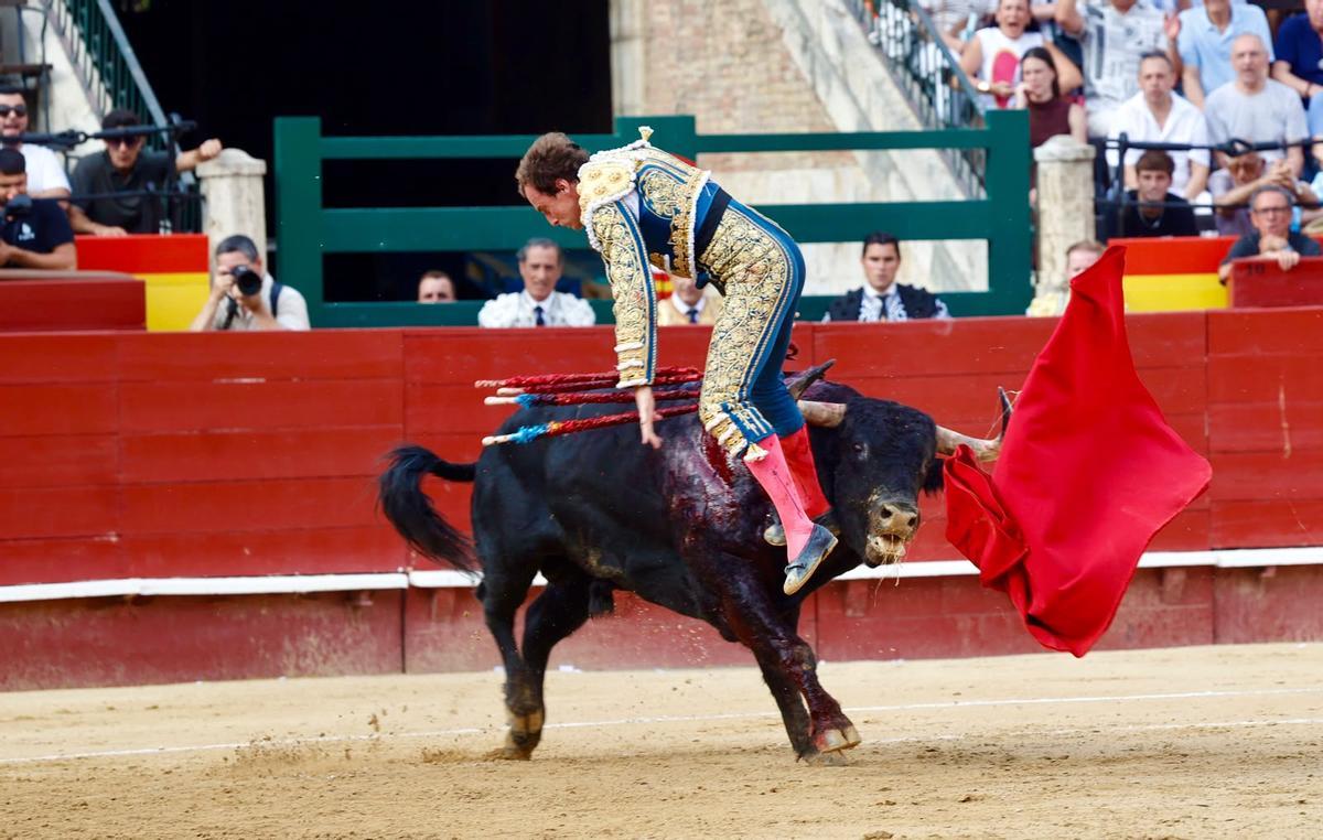 Corrida de toros mixta de la Feria de Julio con Román, Nek Romero y la novillera Olga Casado