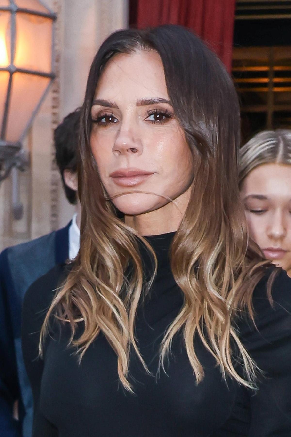 Victoria Beckham con cambio progresivo de color