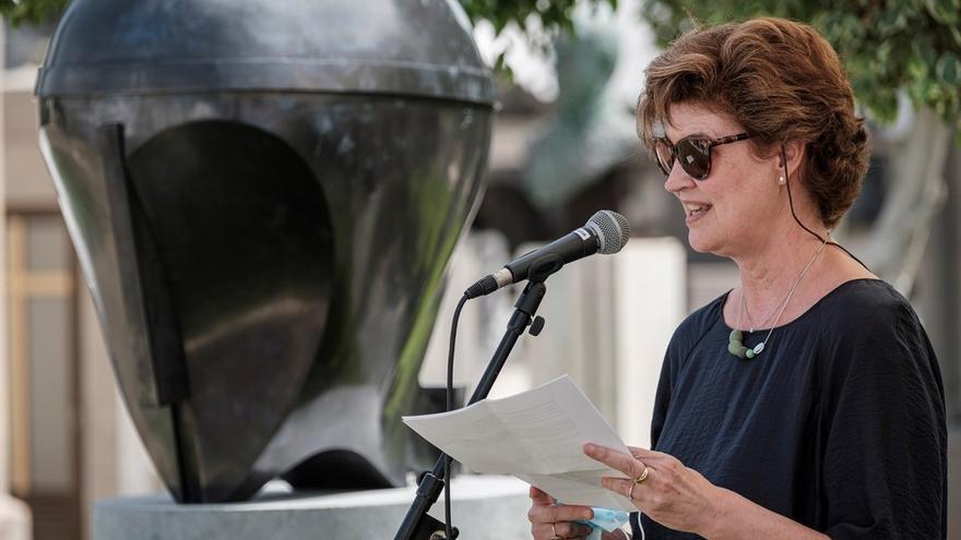 Monumento Funerario a Martín Chirino en el Cementerio de Vegueta