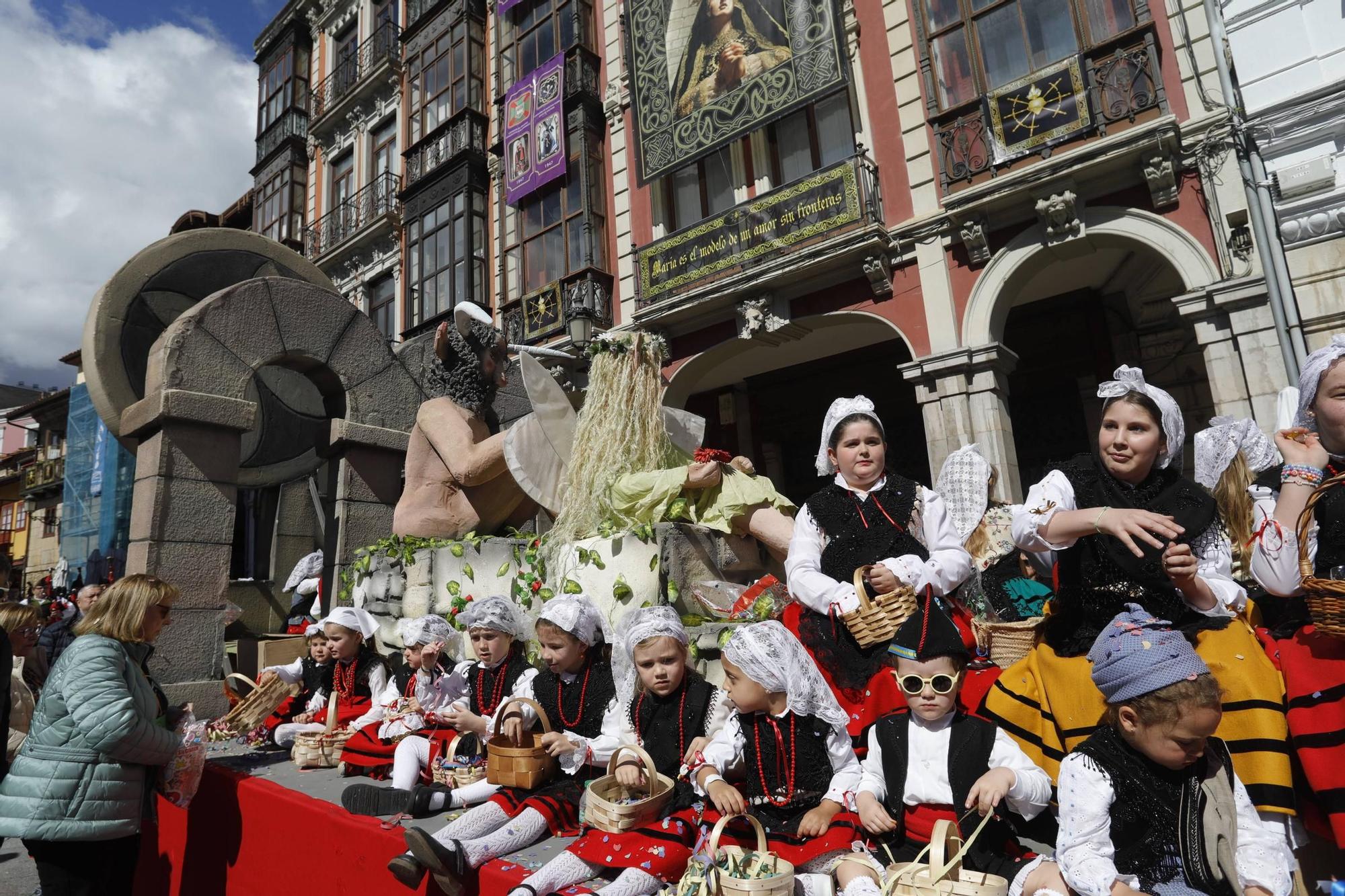 EN IMÁGENES: el inicio de las fiestas del Bollo 2024 en Avilés