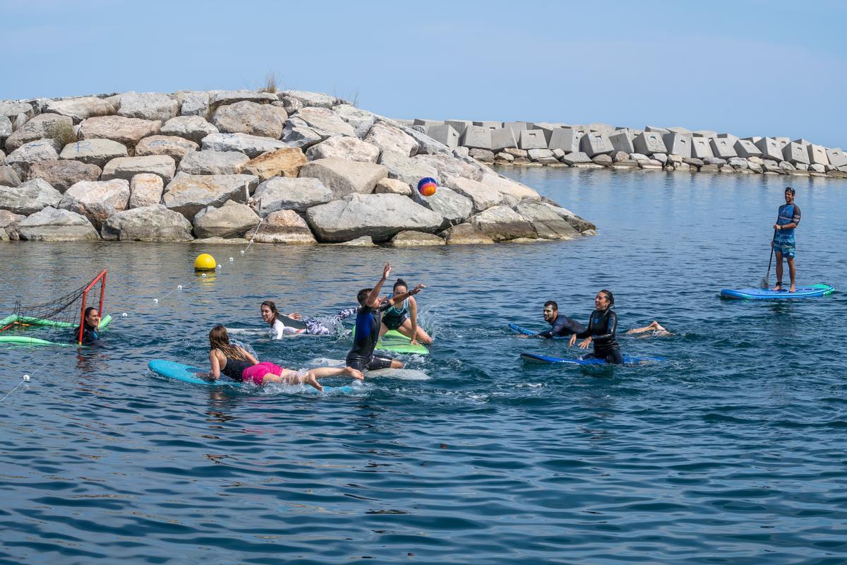 Surf polo i altres activitats insòlites de l’estiu a Barcelona