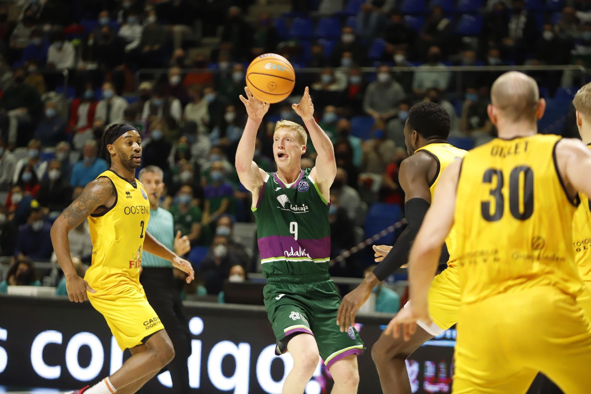 Las imágenes del Unicaja - Filou Oostende de la BCL