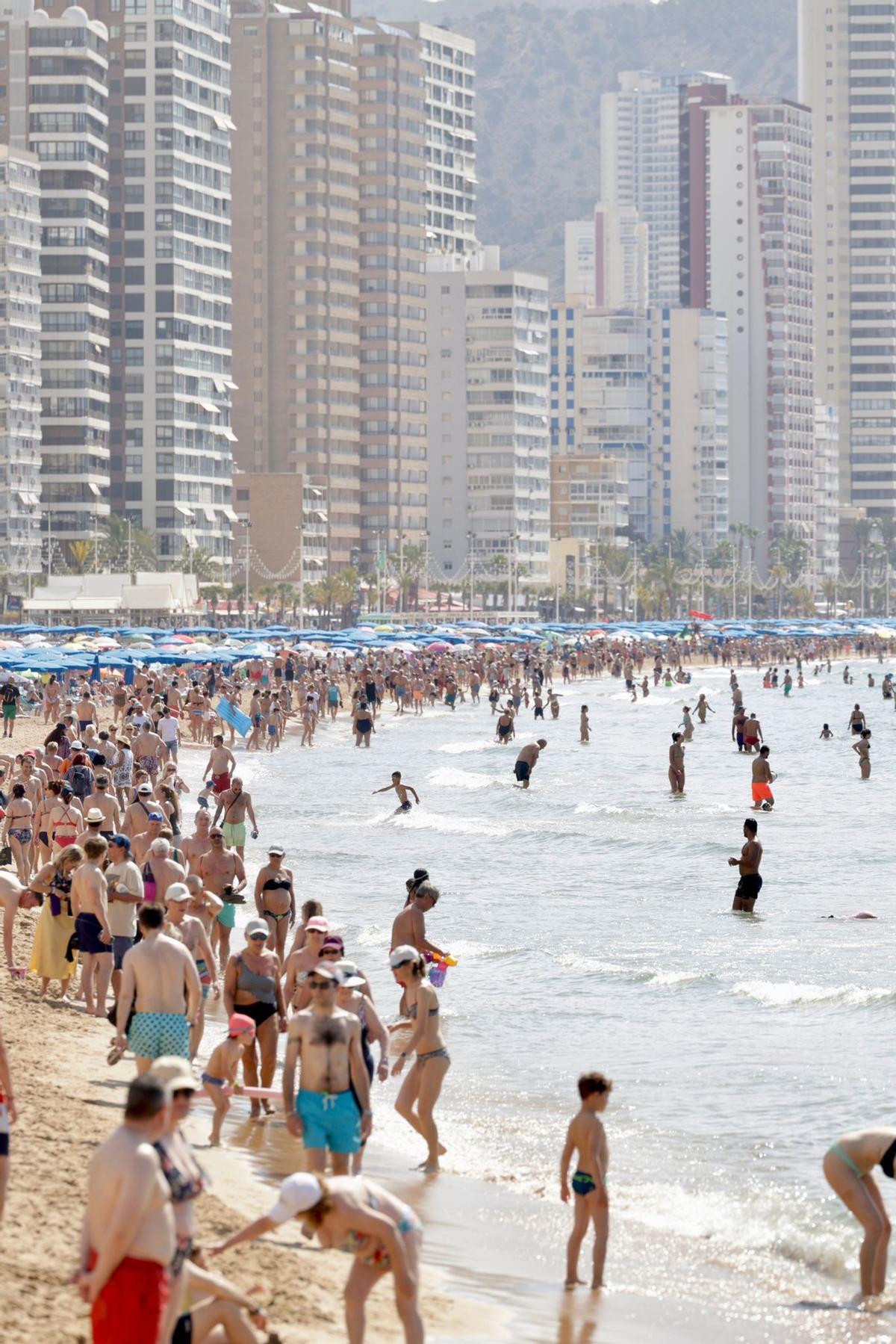 Así está Benidorm en el puente de mayo