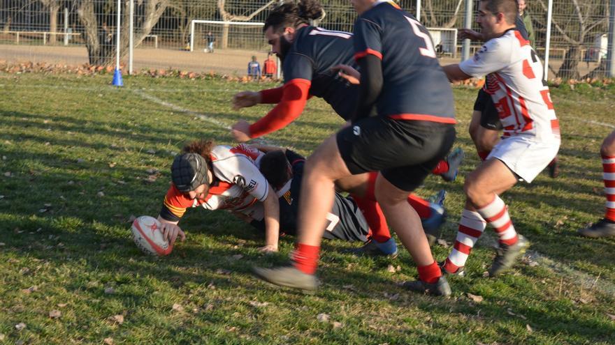 El Manresa Rugby Club masculí es posa líder de grup després de superar el GEiEG a casa (48-13)