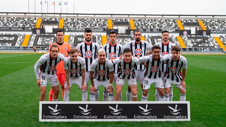 Once inicial del Badajoz en un partido de esta temporada.