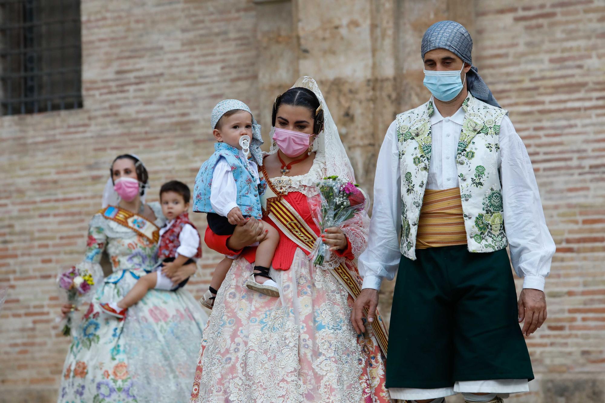 Búscate en el segundo día de Ofrenda por la calle del Mar (entre las 18.00 y las 19.00 horas).