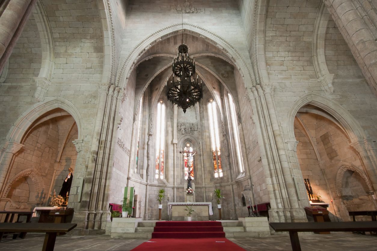 El interior de la iglesia de San Francisco de Betanzos