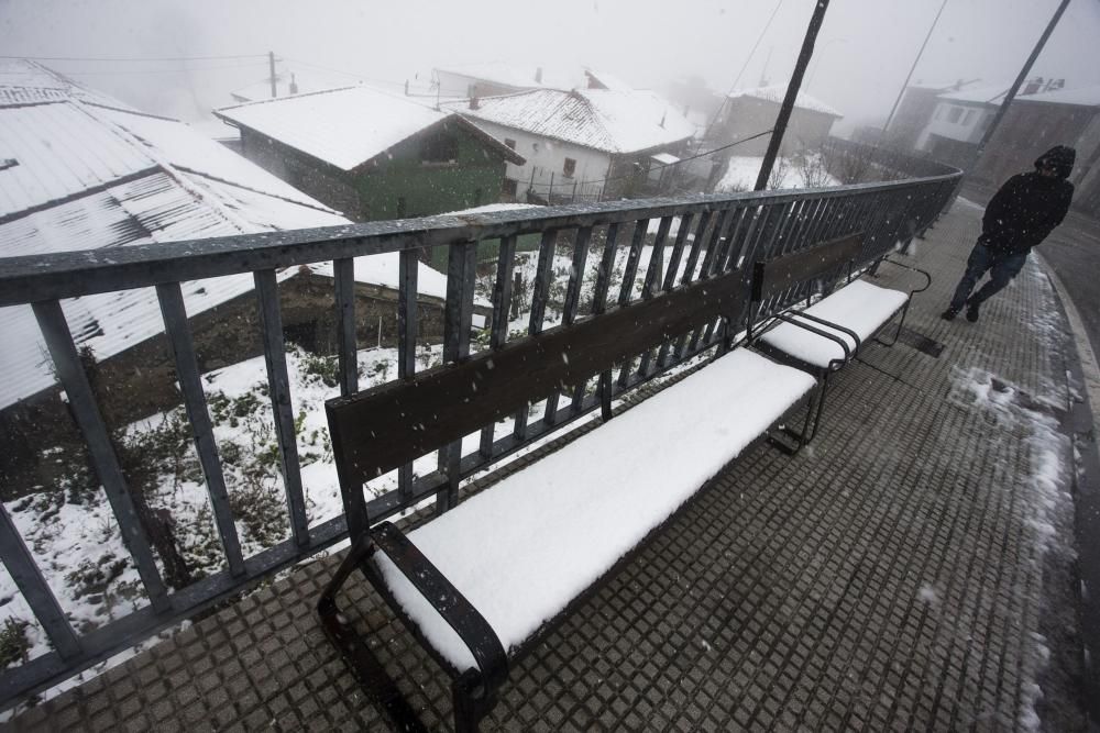 Las primeras nieves del otoño en Asturias