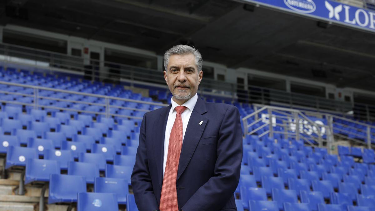 Martín Peláez, presidente del Oviedo, en el Tartiere.