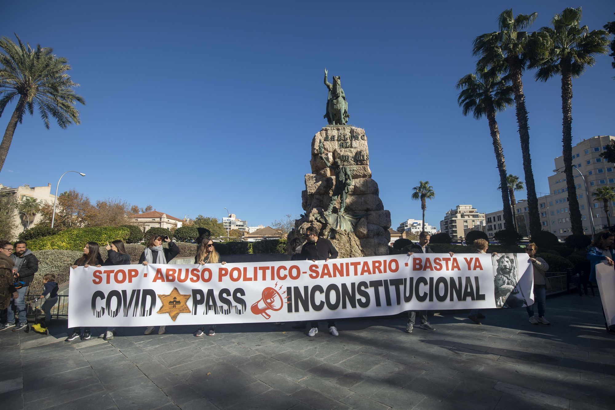 300 Impfgegner protestieren in Palma gegen die 3G-Regelung