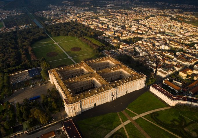 Caserta guarda ciertas similitudes con El Escorial.