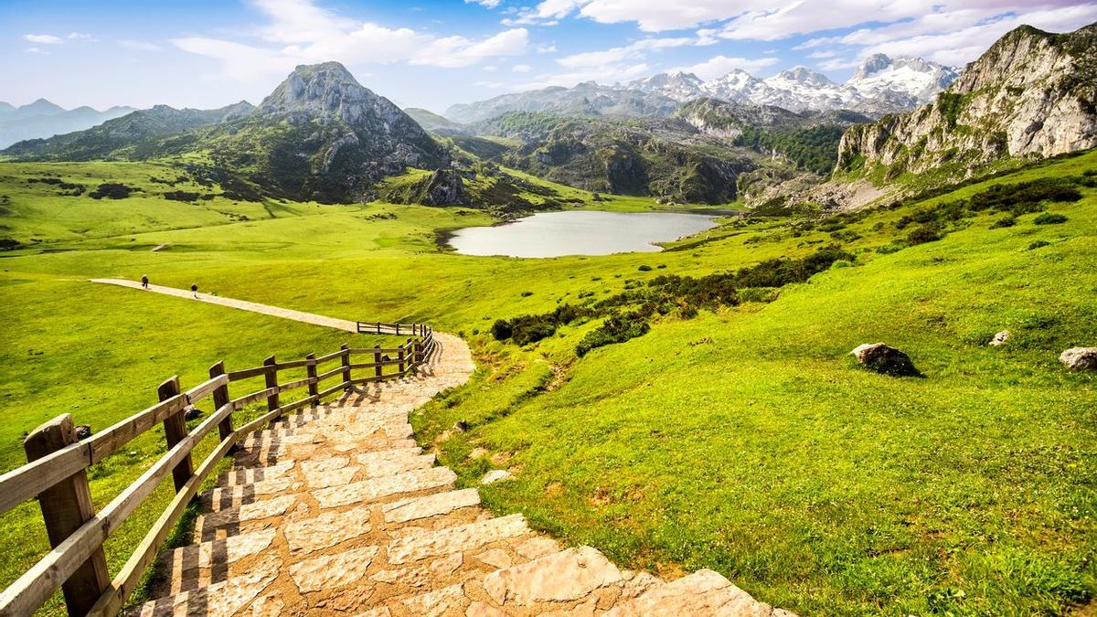 Lago Ercina, en los lagos de Covadonga, Asturias