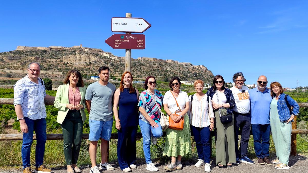 Diputados y ediles de Compromís, en su visita.