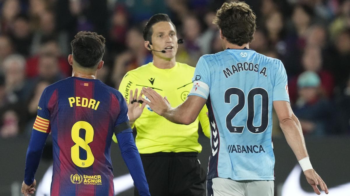 FÚTBOL | ARBITRAJE | ¿Esa mano es penalti o no? El CTA publica un manual para no perderse con las decisiones arbitrales