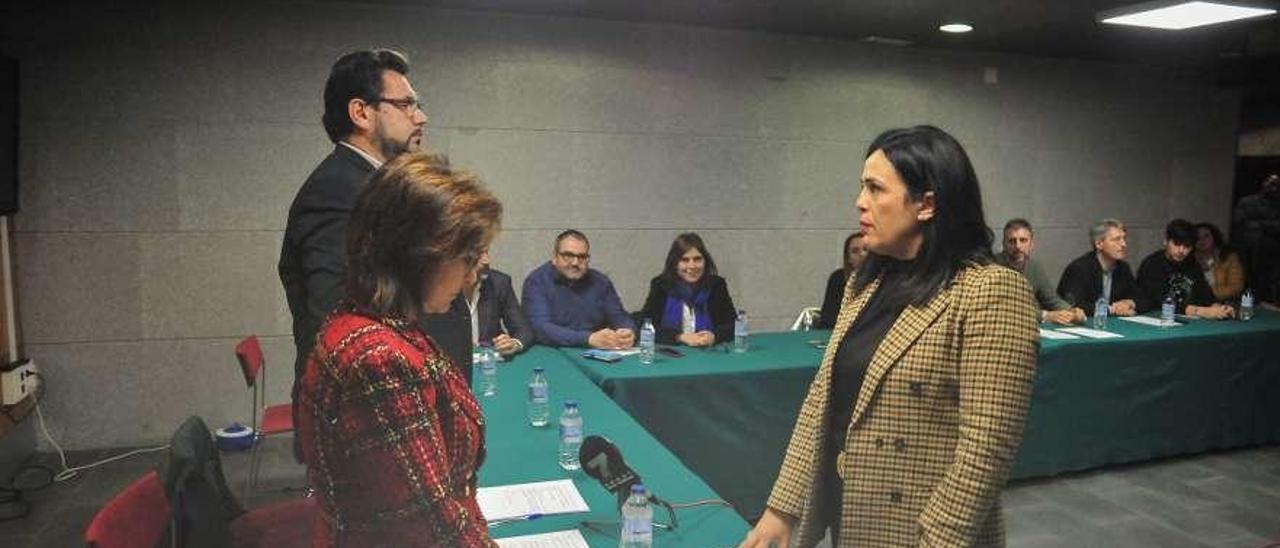 Marta Giráldez durante la toma de posesión como integrante del pleno de la Mancomunidade. // I. Abella