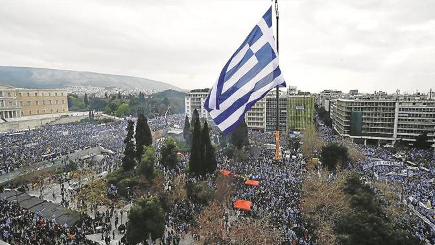 Protesta masiva en Atenas por el uso del nombre de Macedonia