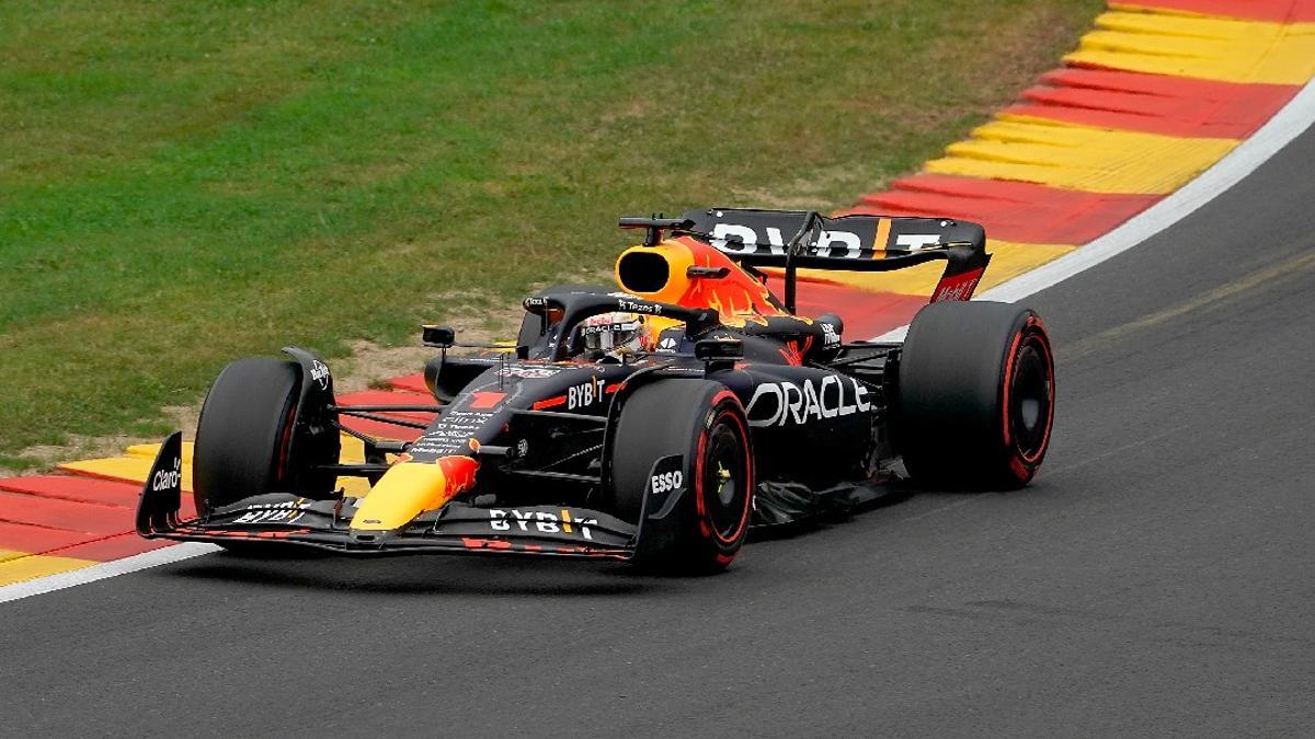 Max Verstappen en el  circuito de Spa-Francorchamps