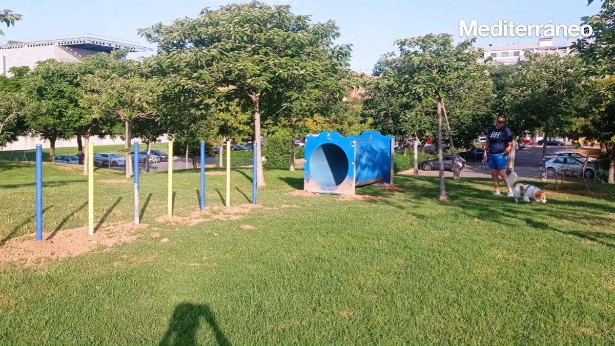 Vídeo: Maribel Sancho y Leo estrenan el nuevo 'parque temático' para perros en Censal